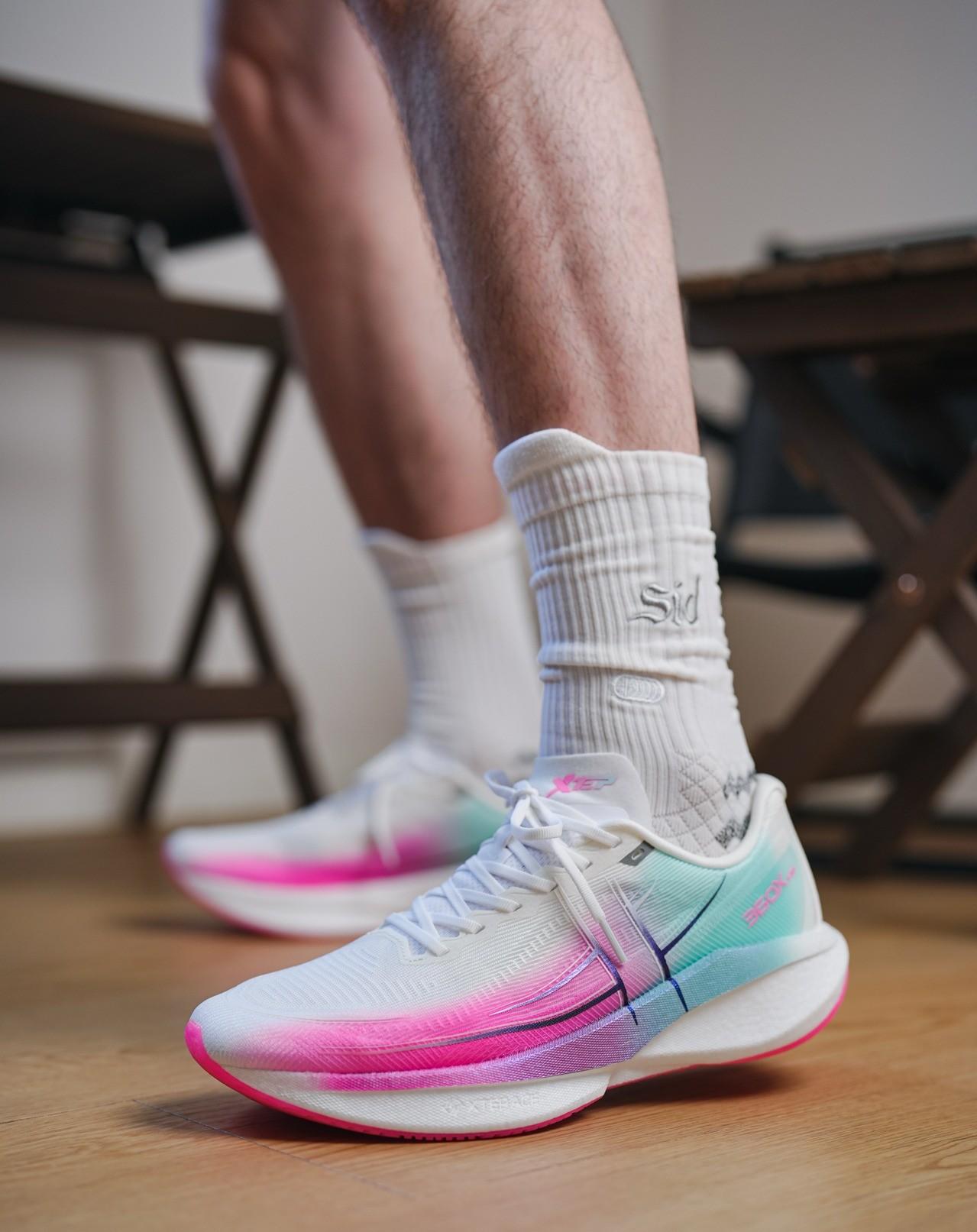 后悔没早点挖到这双适合中学生体育中考体测的跑鞋!简直开外挂!